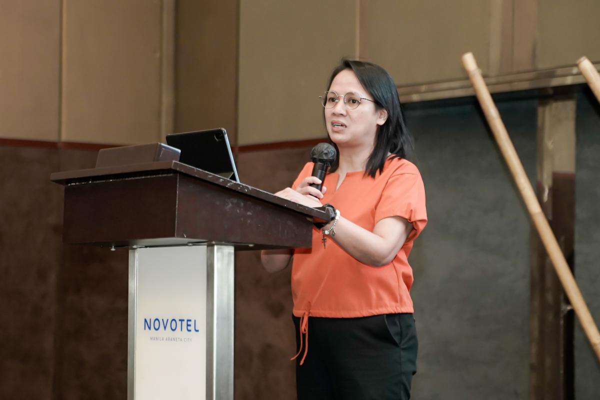 Photo 3: Ms. Rowena Zapanta of Antipolo City stressing the importance of inclusive stakeholder engagement process